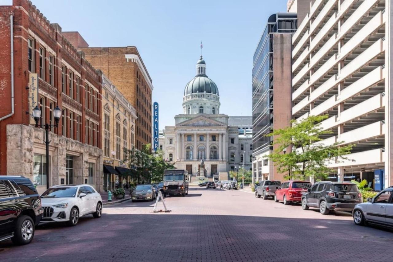 Downtown Indy Private Room - Shared Индианаполис Екстериор снимка